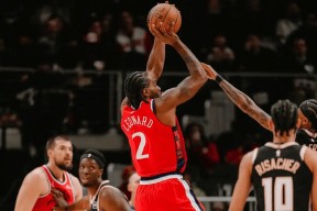 问鼎体育 -关于转折点！洛杉矶快船官宣签约；NBA总决赛窗口期攻防权衡；媒体盛赞；更衣室氛围转暖的信息