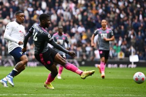 问鼎网址 -里程碑夜！托特纳姆遗憾出局，英超集结日刷纪录，引发热议，心理建设被强调 