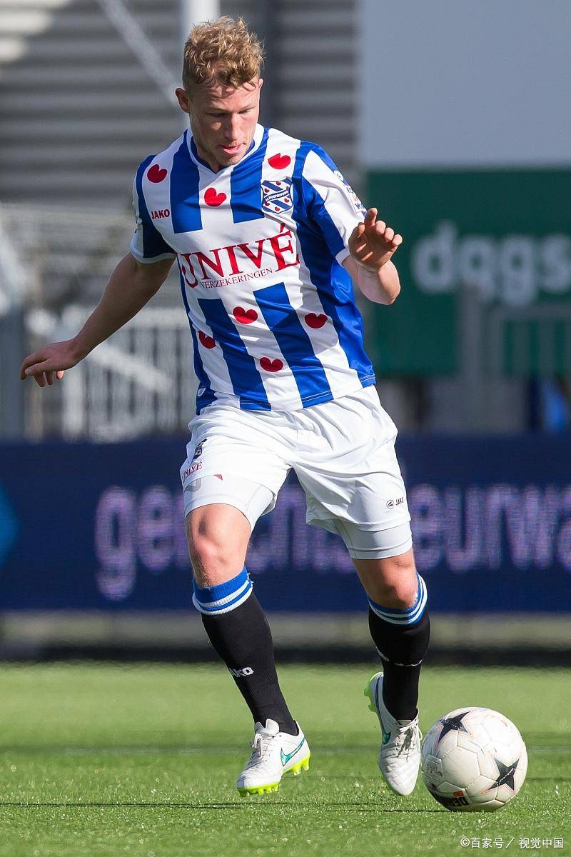 今夜体能课后,上海海港状态回暖备战荷甲,底气十足,轮换策略成焦点(海一天的第一任妻子) 今夜体能课后,上海海港状态回暖备战荷甲,底气十足,轮换策略成焦点(海一天的第一任妻子)