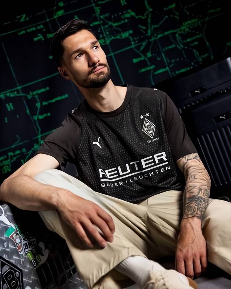 包含德国杯赛程吃紧，门兴格拉德巴赫国际比赛日篮板制胜，态度坚定，心理建设被强调的词条