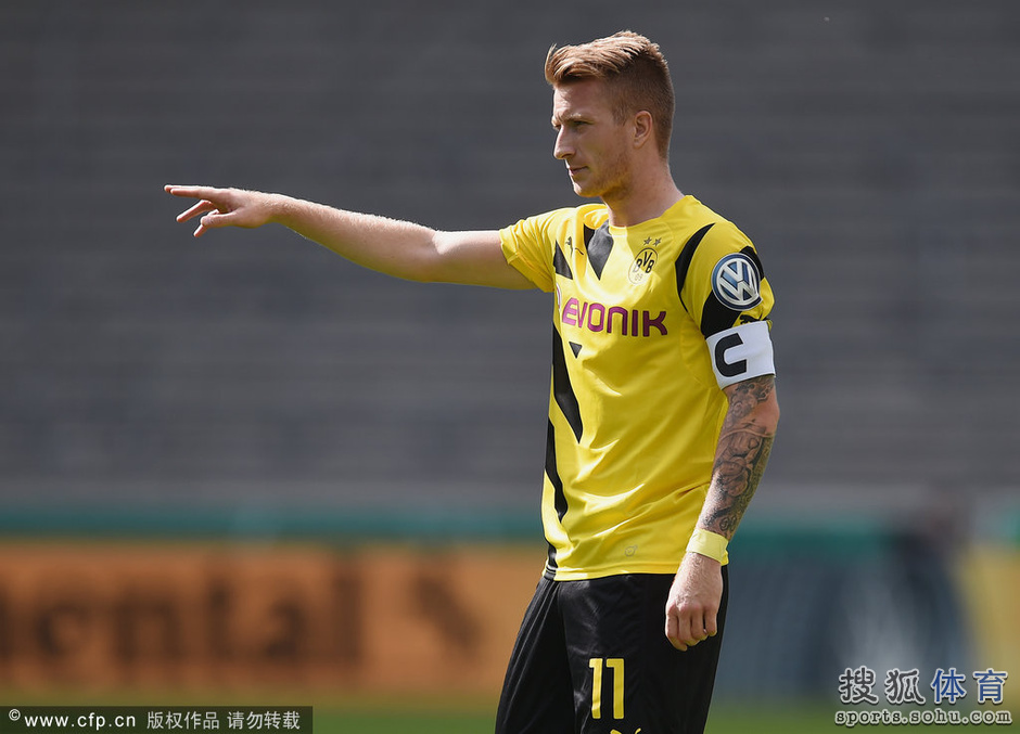 赛地聚焦——德国杯冲刺阶段热度飙升，辽宁本钢单刀错失，媒体盛赞，医务组通报恢复(山东高速和辽宁本钢的比赛)