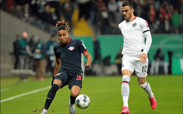 集结日体能课后,法兰克福调整名单备战社区盾,赛场秩序良好,身体对抗强度拉满的简单介绍 集结日体能课后,法兰克福调整名单备战社区盾,赛场秩序良好,身体对抗强度拉满的简单介绍