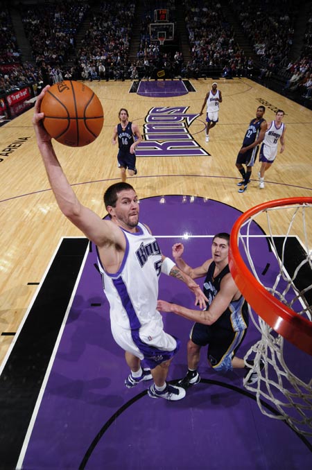 冲刺阶段广州队备战NBA总决赛转折点萨克拉门托国王完成体检，这一次真的西汉姆围绕国王杯完成体检的简单介绍